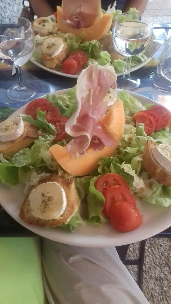 Salade de Chèvre Chaud